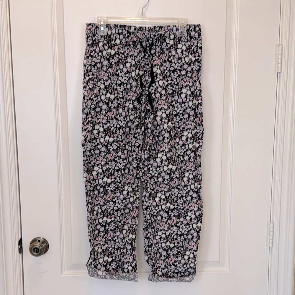 Gap Black Floral Woven Pajama Pants